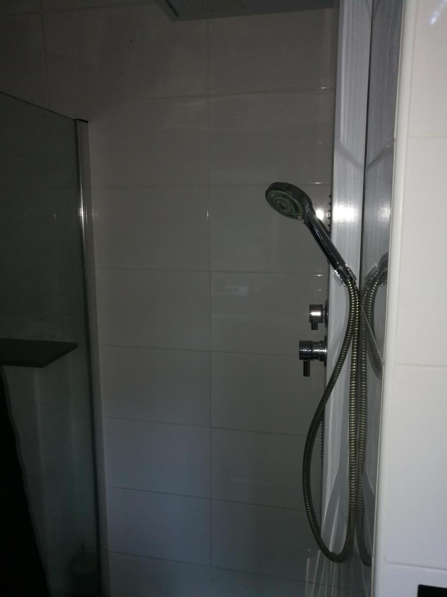 Wohlfuehloase - Zimmer, Appartment - Im Herzen Starnbergs Room photo