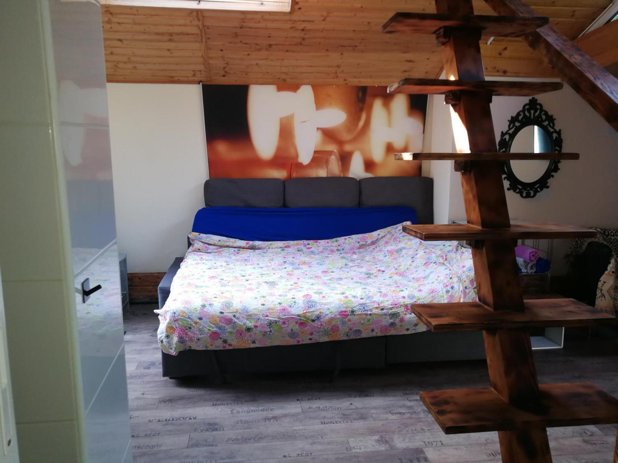 Wohlfuehloase - Zimmer, Appartment - Im Herzen Starnbergs Room photo