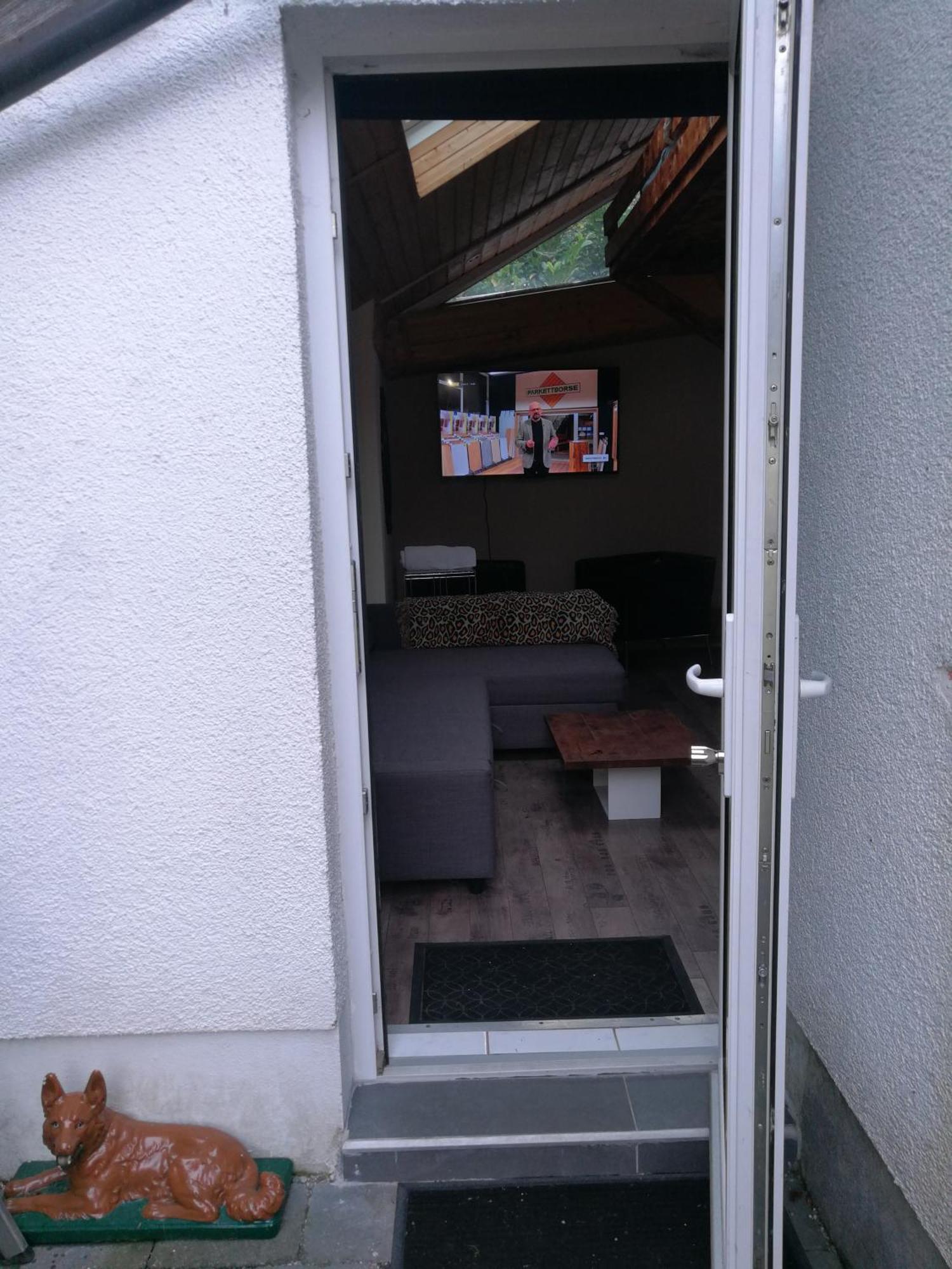 Wohlfuehloase - Zimmer, Appartment - Im Herzen Starnbergs Room photo