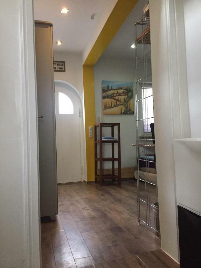 Wohlfuehloase - Zimmer, Appartment - Im Herzen Starnbergs Exterior photo